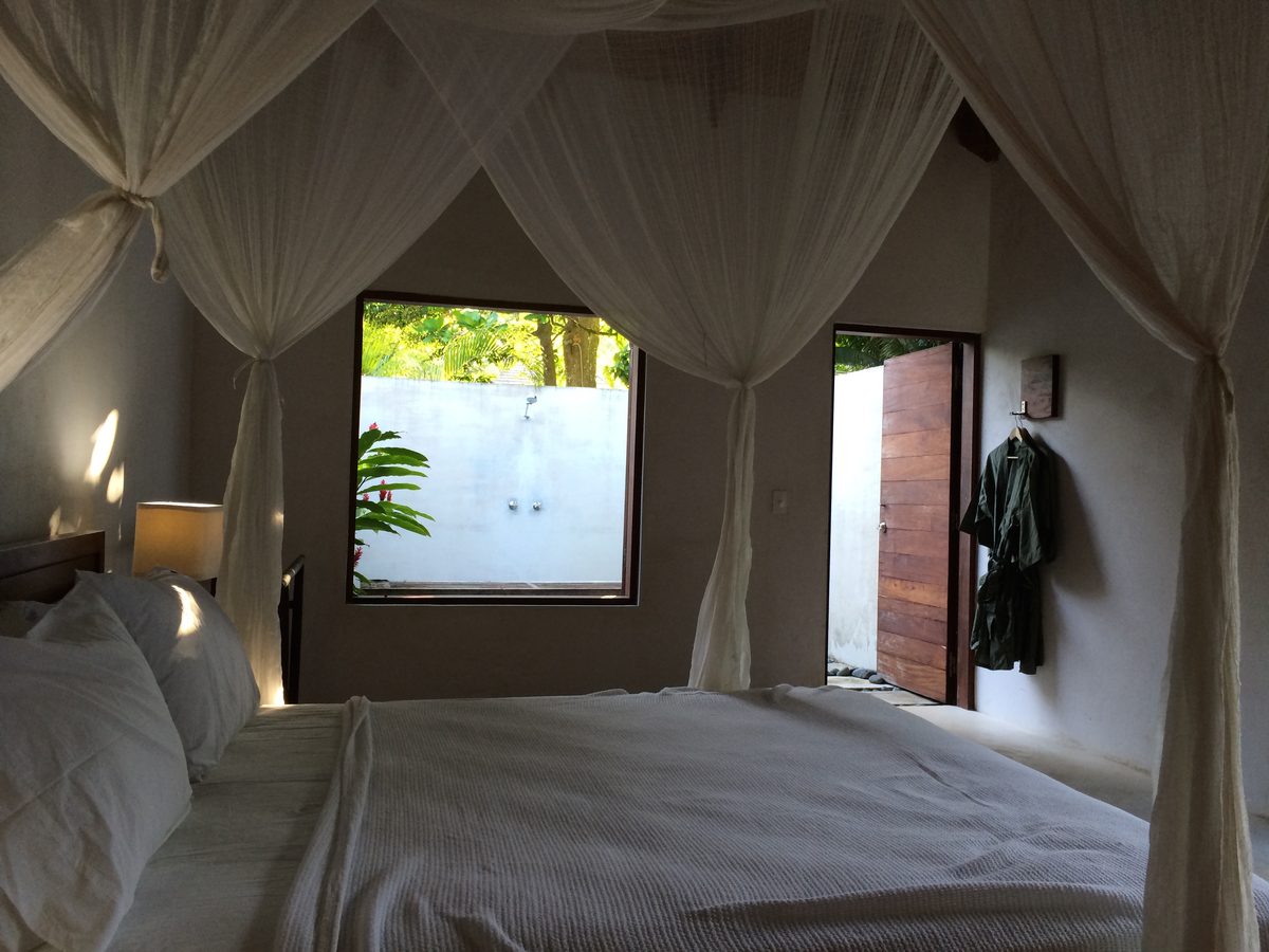 Beachfront Pool Villa master bed